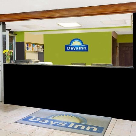 Days Inn By Wyndham Elk Grove Village O'Hare Airport West エクステリア 写真