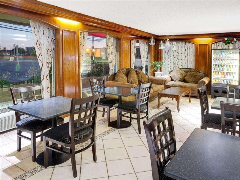 Days Inn By Wyndham Elk Grove Village O'Hare Airport West エクステリア 写真